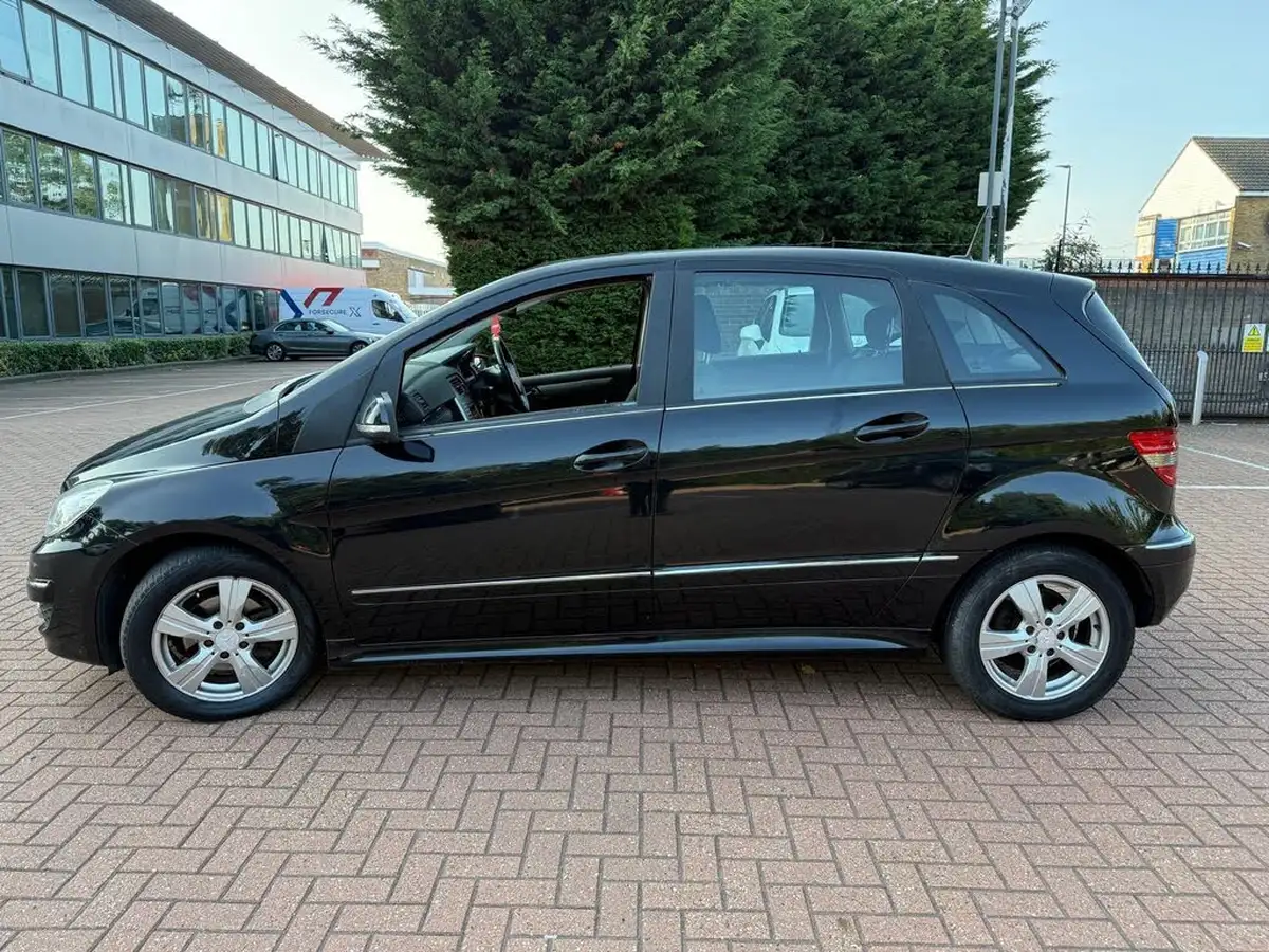 2010-mercedes-benz-b-class-15-b160-se-cvt-big-10
