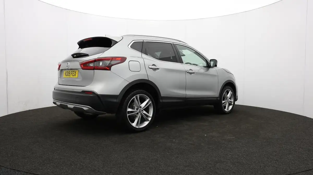 2019-nissan-qashqai-13-dig-t-n-motion-140ps-big-28