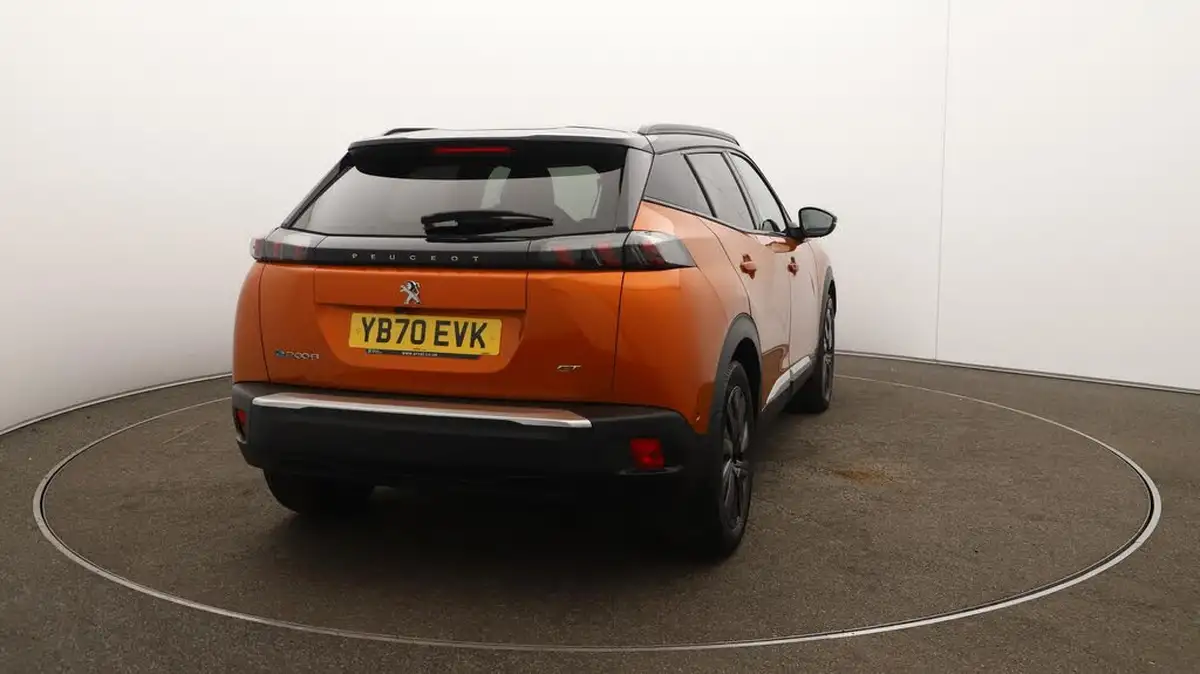 2021-peugeot-2008-suv-e-gt-big-60