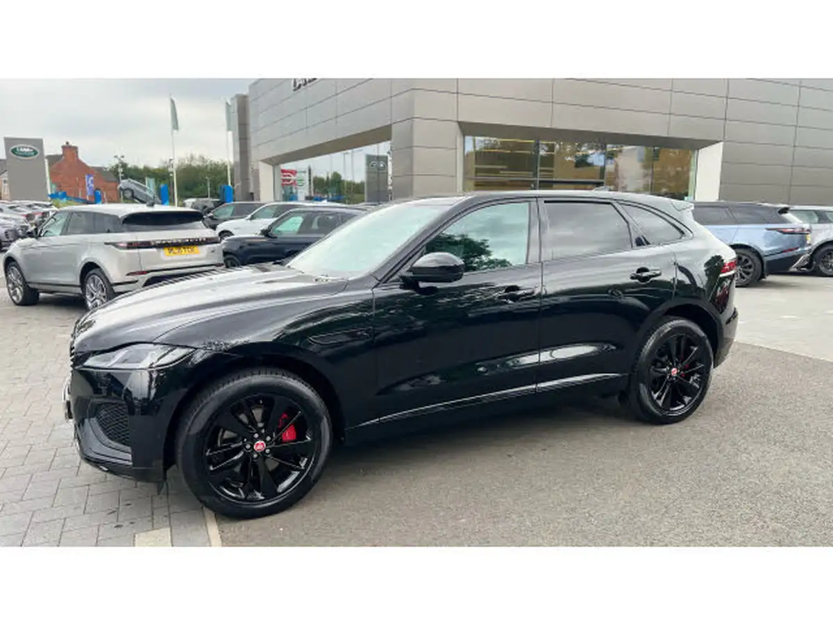 2021-jaguar-f-pace-big-22