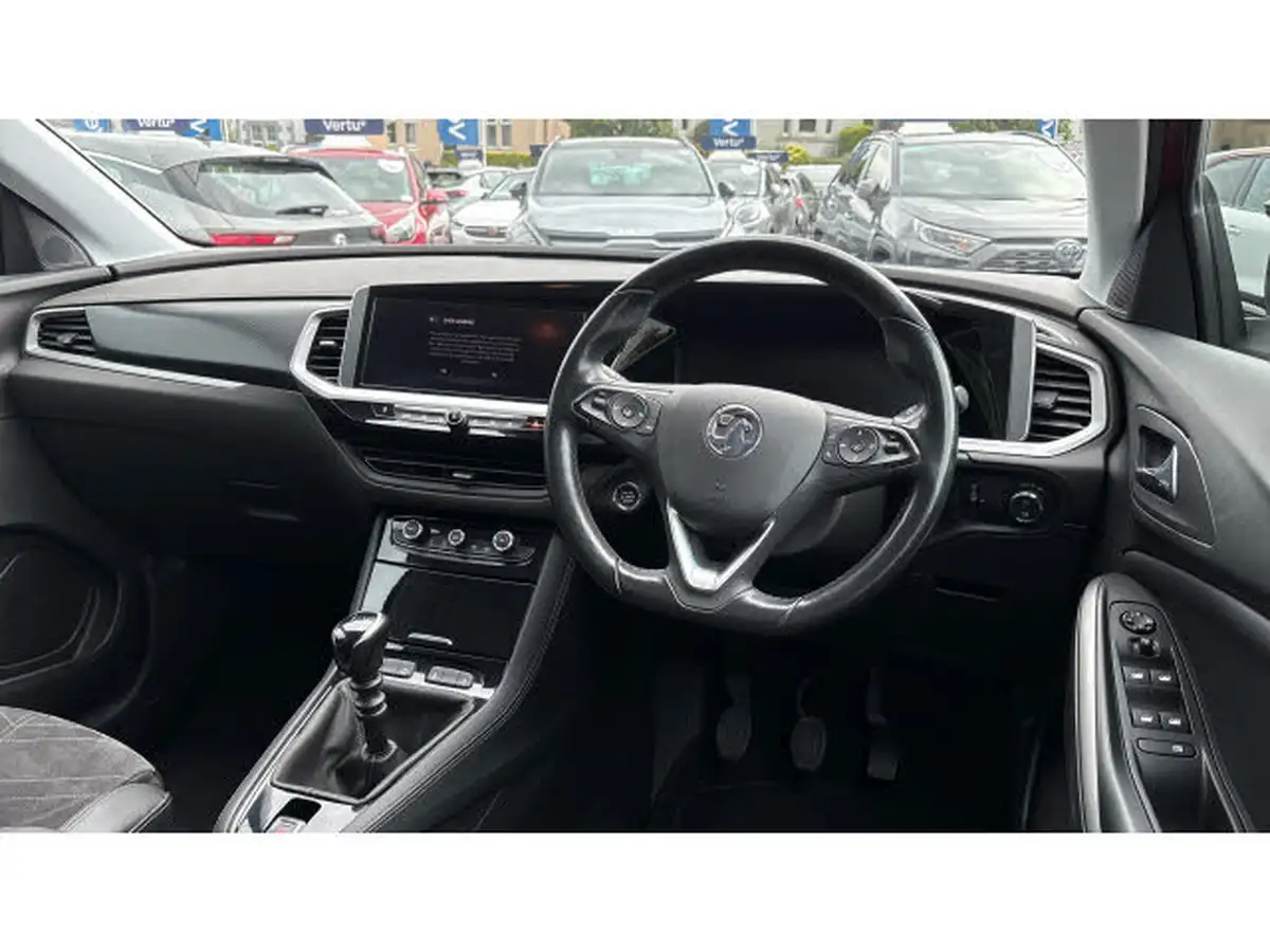 2022-vauxhall-grandland-12-ultimate-big-10