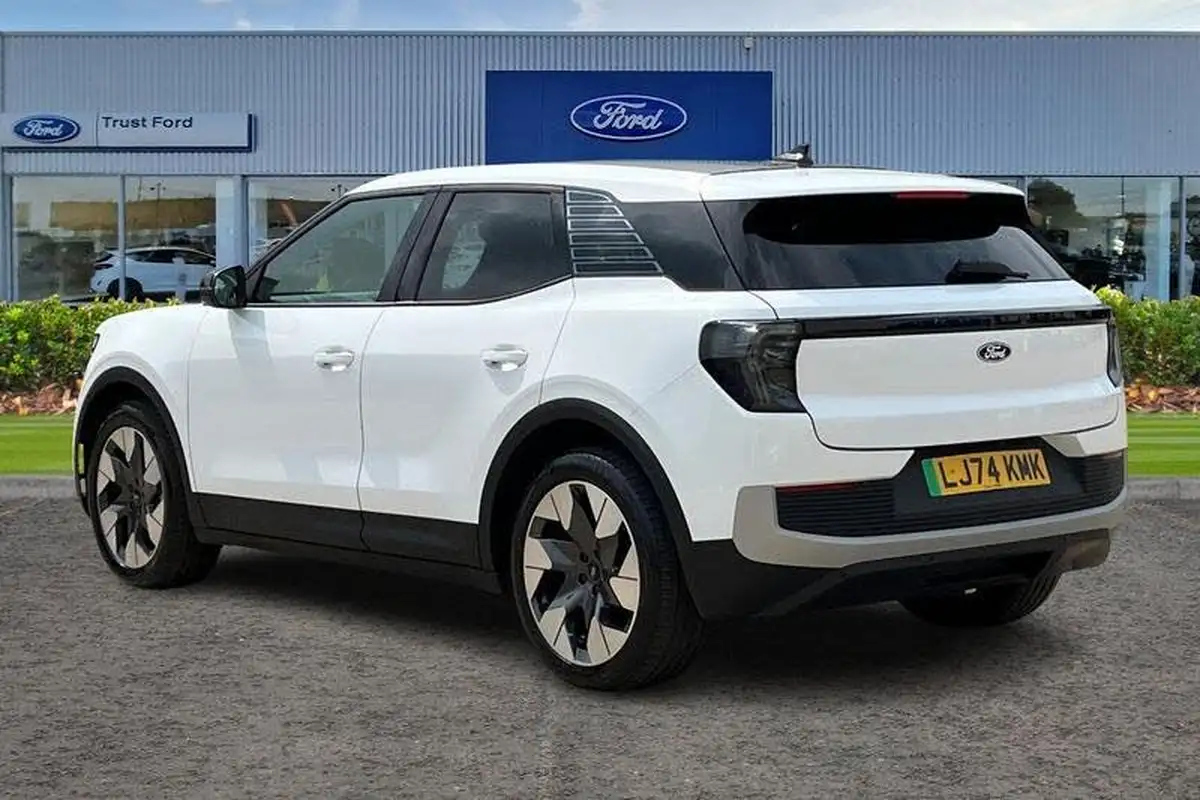 2024-ford-explorer-e-premium-286ps-77kwh-big-1