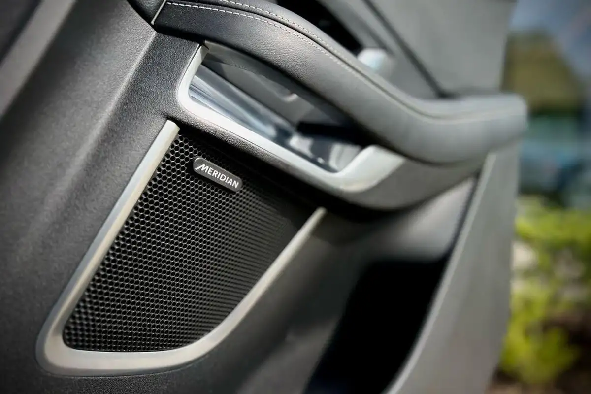 2020-jaguar-e-pace-20-i4-r-dynamic-hse-300ps-big-53