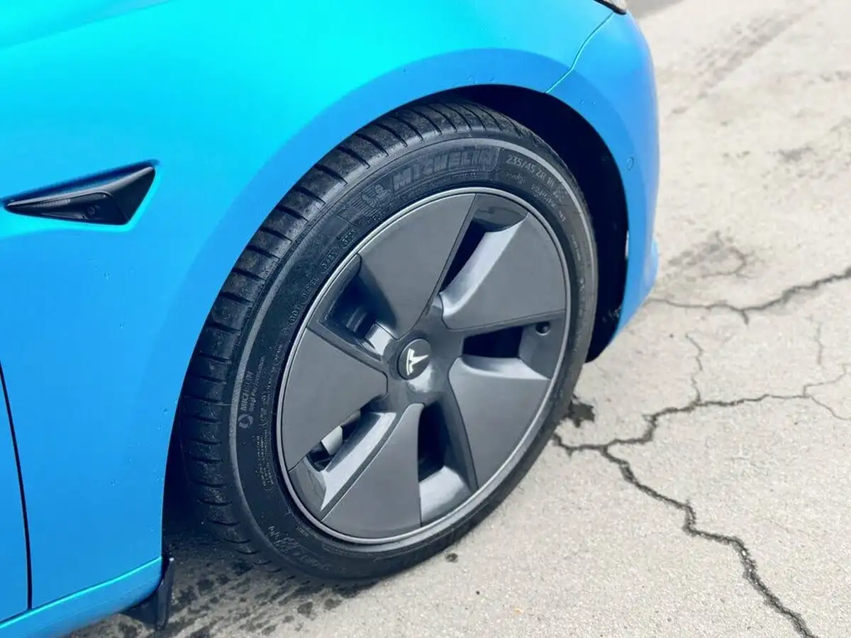2020-tesla-model-3-e-long-range-big-59