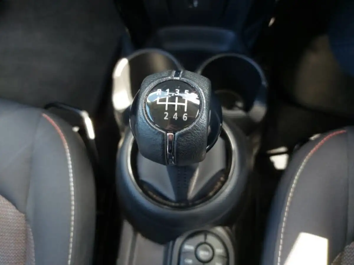 2022-mini-cooper-15-cooper-classic-hatchback-5d-big-18