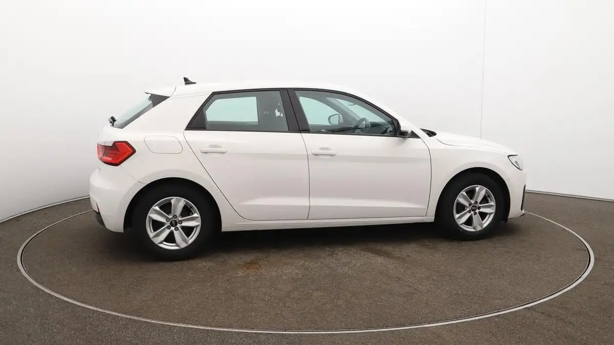2022-audi-a1-10-25-tfsi-technik-big-49
