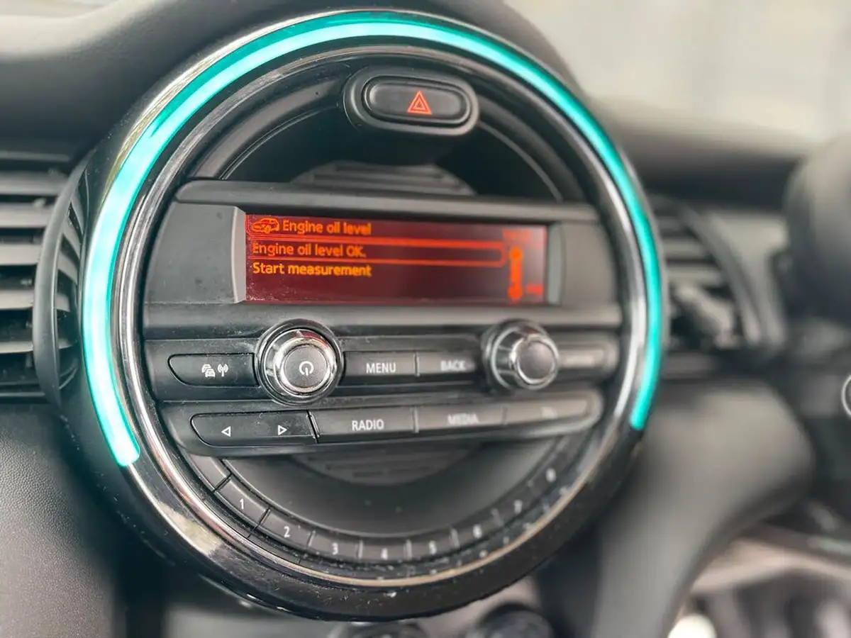 2016-mini-cooper-12-one-3d-big-35
