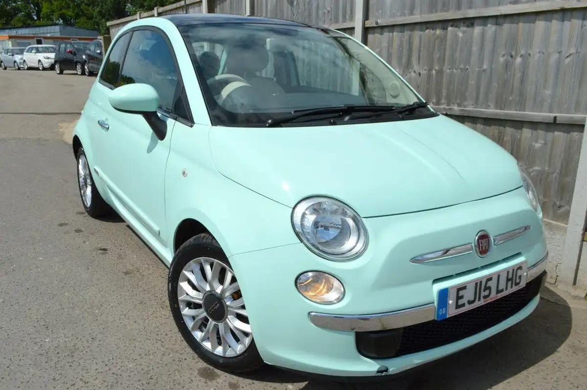 2015-fiat-500-12-lounge-ss-big-18