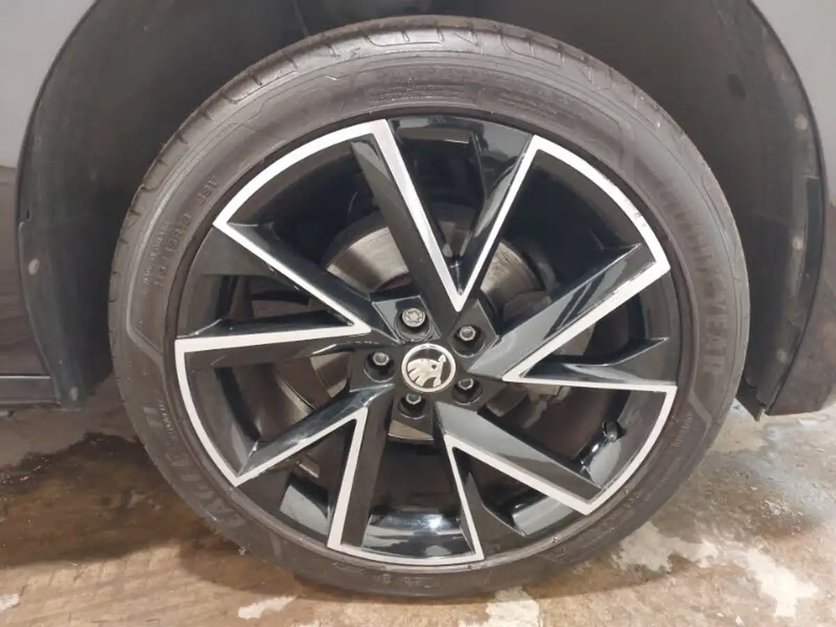 2023-skoda-kamiq-10-tsi-monte-carlo-109ps-dsg-big-14