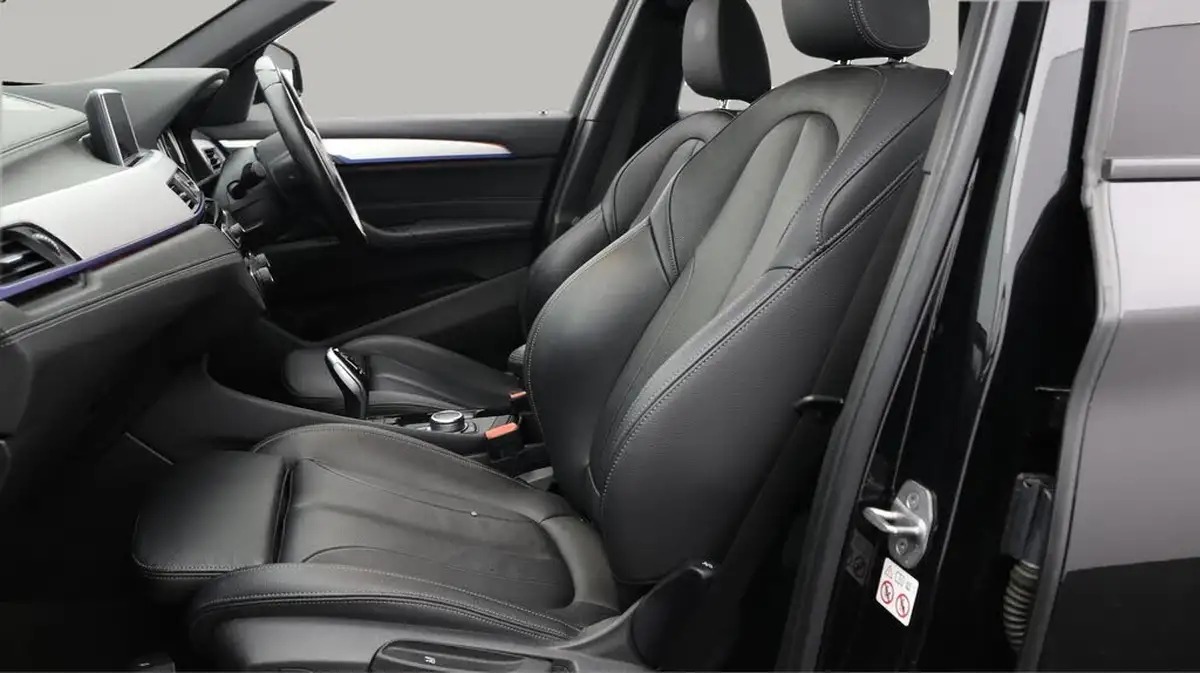 2021-bmw-x1-15-sdrive18i-m-sport-tech-pack-ii-dct-big-14