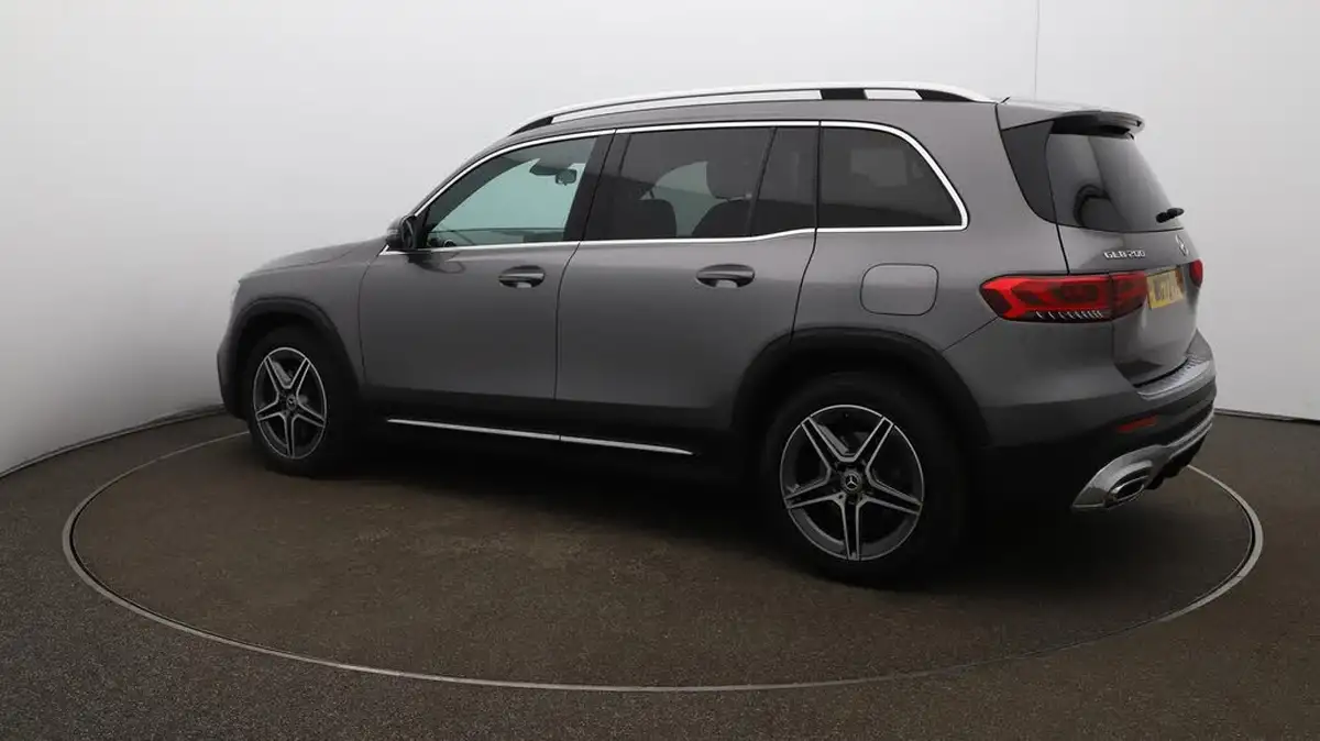 2021-mercedes-benz-glb-class-13-glb200-amg-line-8g-tronic-big-37
