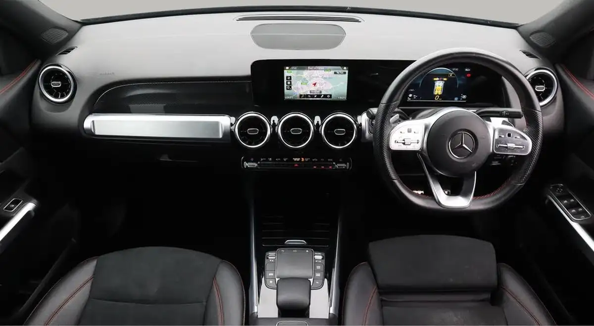 2021-mercedes-benz-glb-class-13-glb200-amg-line-8g-tronic-big-13