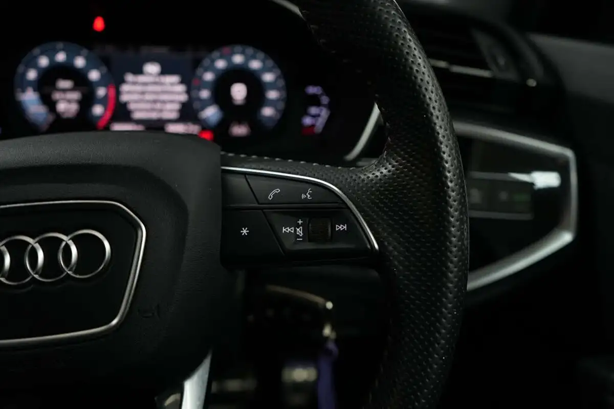 2019-audi-q3-20-40-tfsi-s-line-big-47