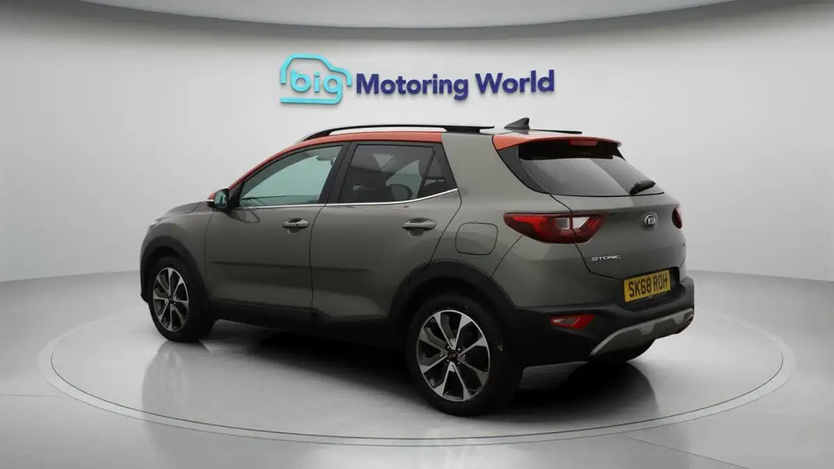 2018-kia-stonic-10-t-gdi-4-big-5