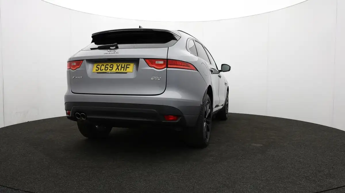 2020-jaguar-f-pace-20-i4d-chequered-flag-180ps-big-61
