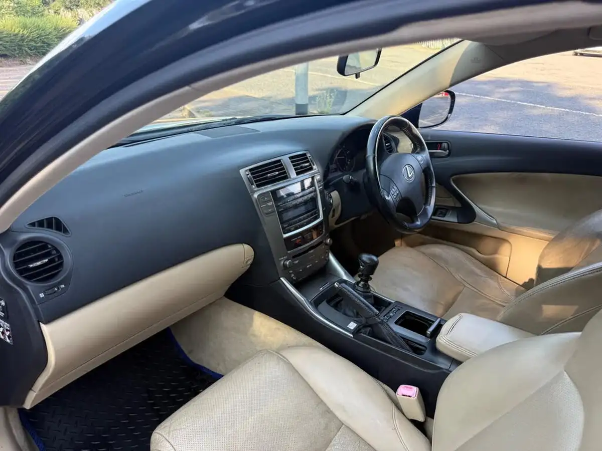 2008-lexus-is-220d-22td-se-big-13