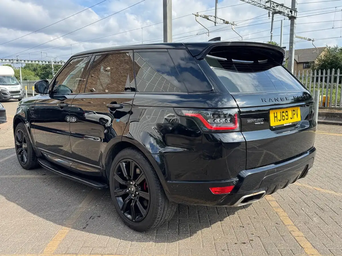 2019-land-rover-range-rover-sport-20-p400e-hse-dynamic-big-4