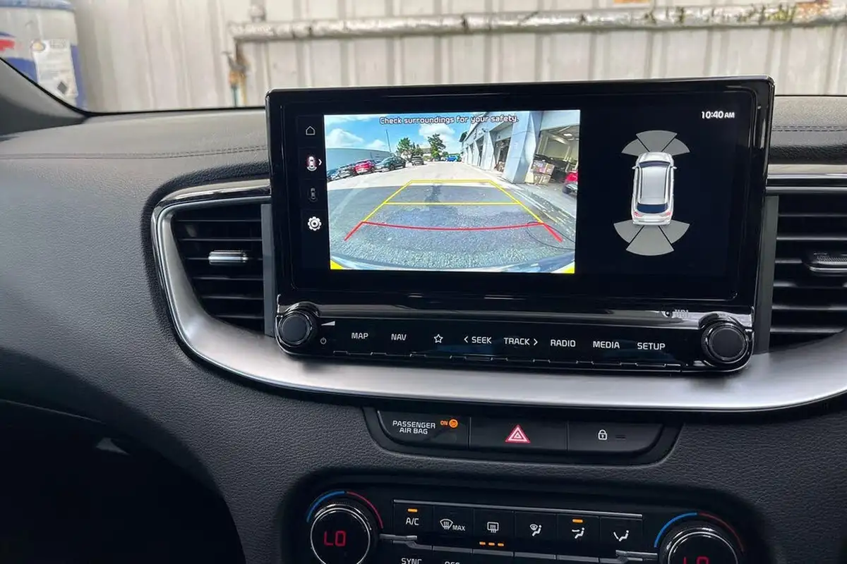 2025-kia-pro-ceed-15-t-gdi-gt-line-s-big-14