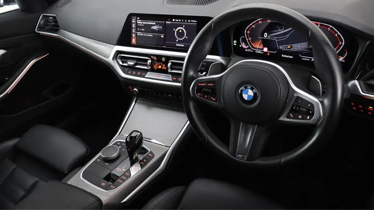 2021-bmw-3-series-20-320i-m-sport-saloon-4d-big-8