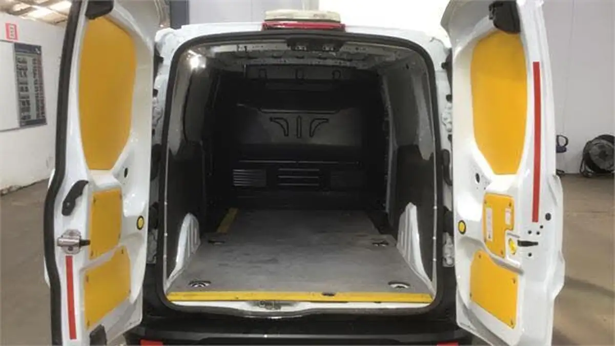 2021-ford-transit-connect-big-8
