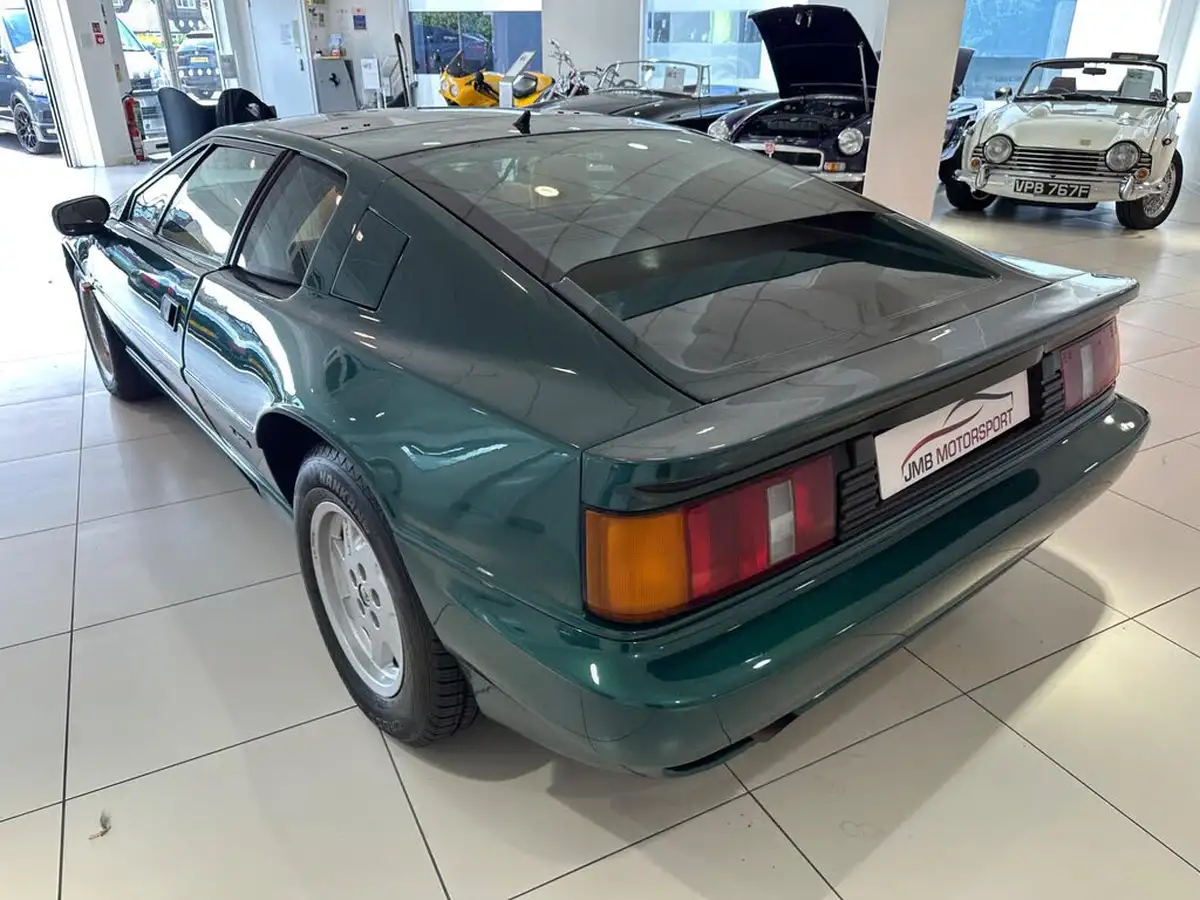 1990-lotus-esprit-22-turbo-big-7