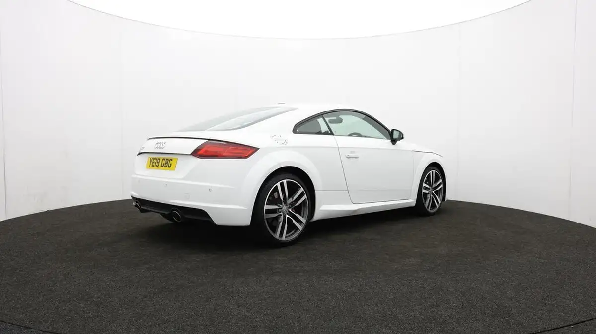 2019-audi-tt-coupe-20-40-tfsi-sport-big-34