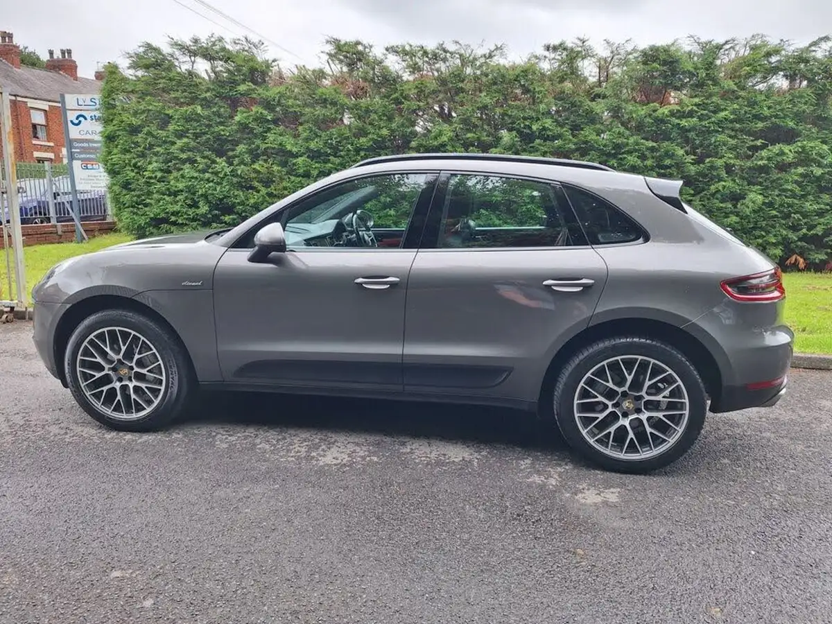 2015-porsche-macan-30td-s-big-3