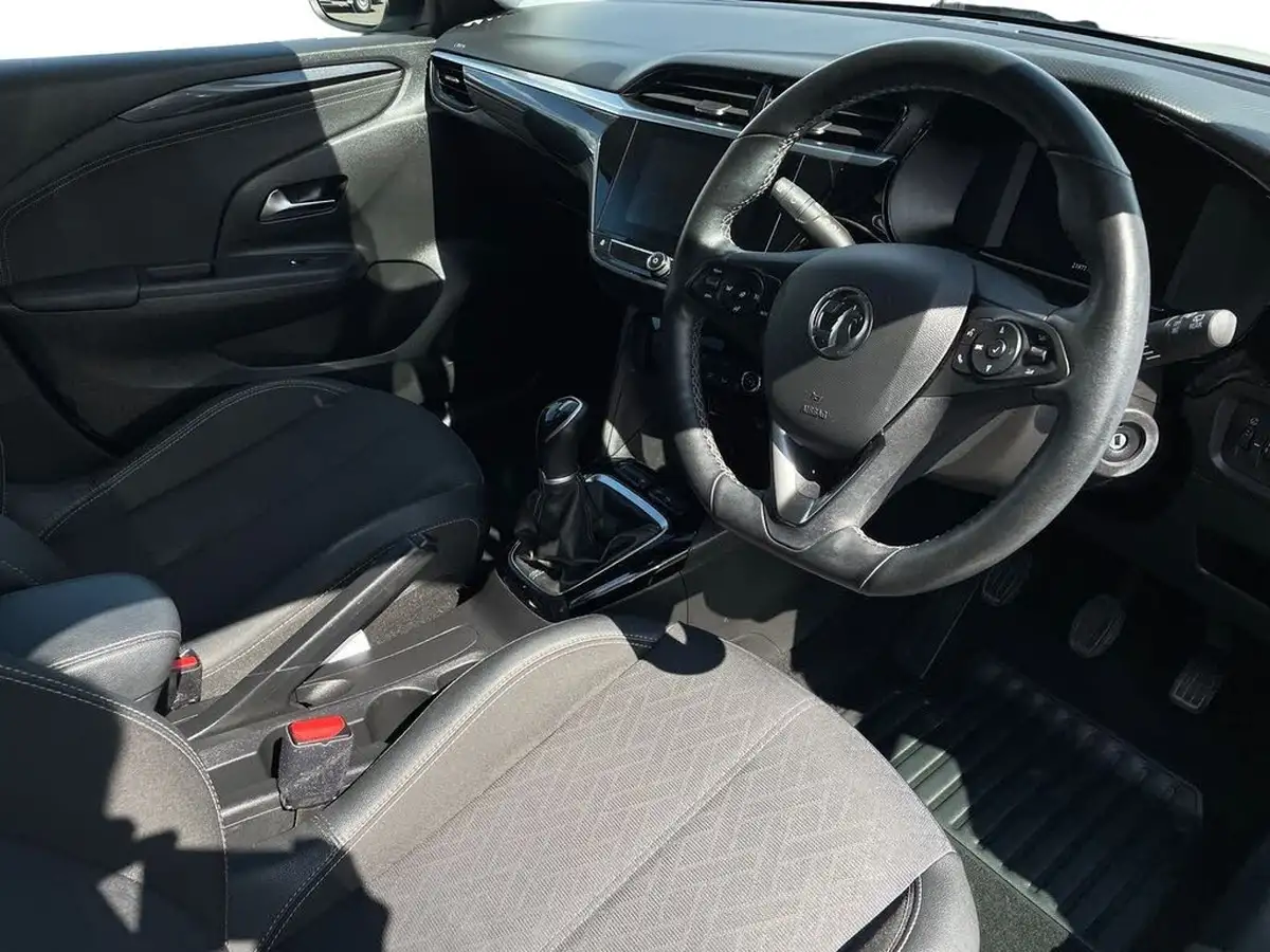 2022-vauxhall-corsa-12i-elite-edition-big-4