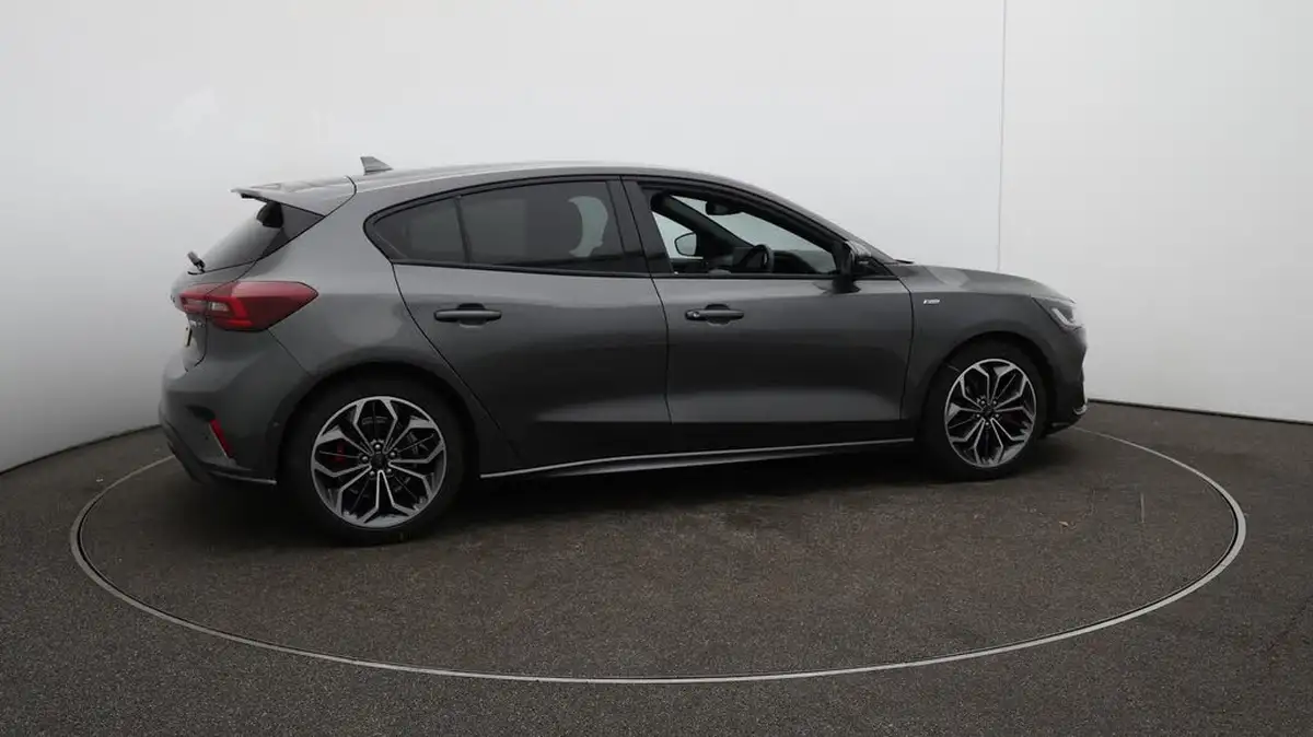 2023-ford-focus-10t-st-line-x-125ps-hybrid-mhev-hatchback-powershift-big-51