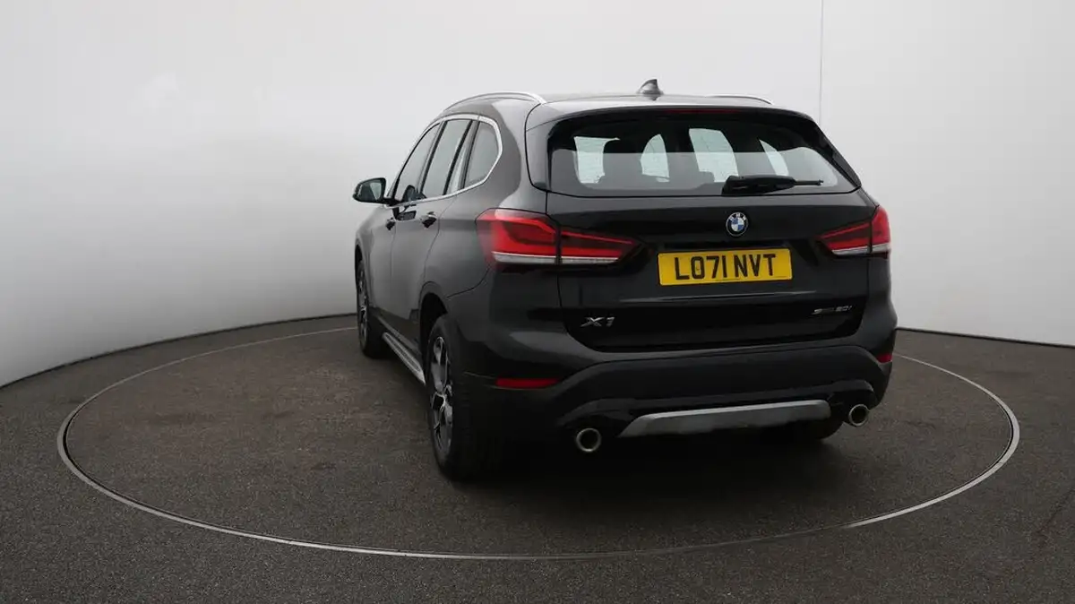2021-bmw-x1-20-sdrive20i-xline-big-59