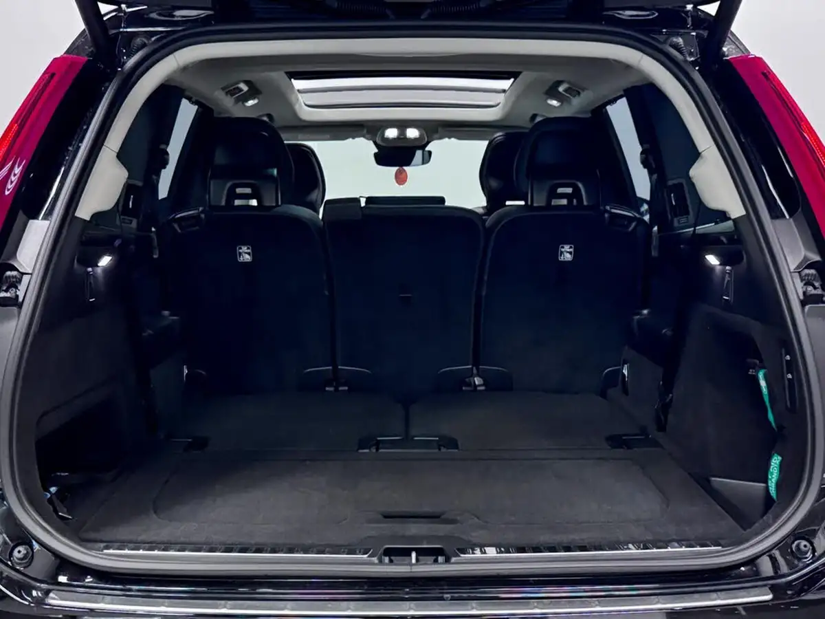 2024-volvo-xc90-20-t8-ultra-dark-big-12