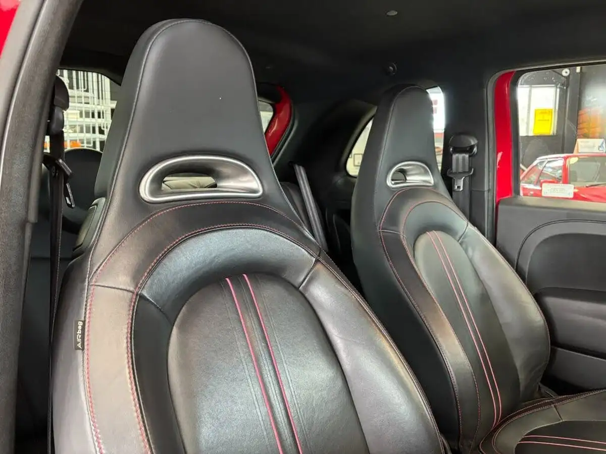 2015-abarth-500-14-tjet-595-competizione-big-21