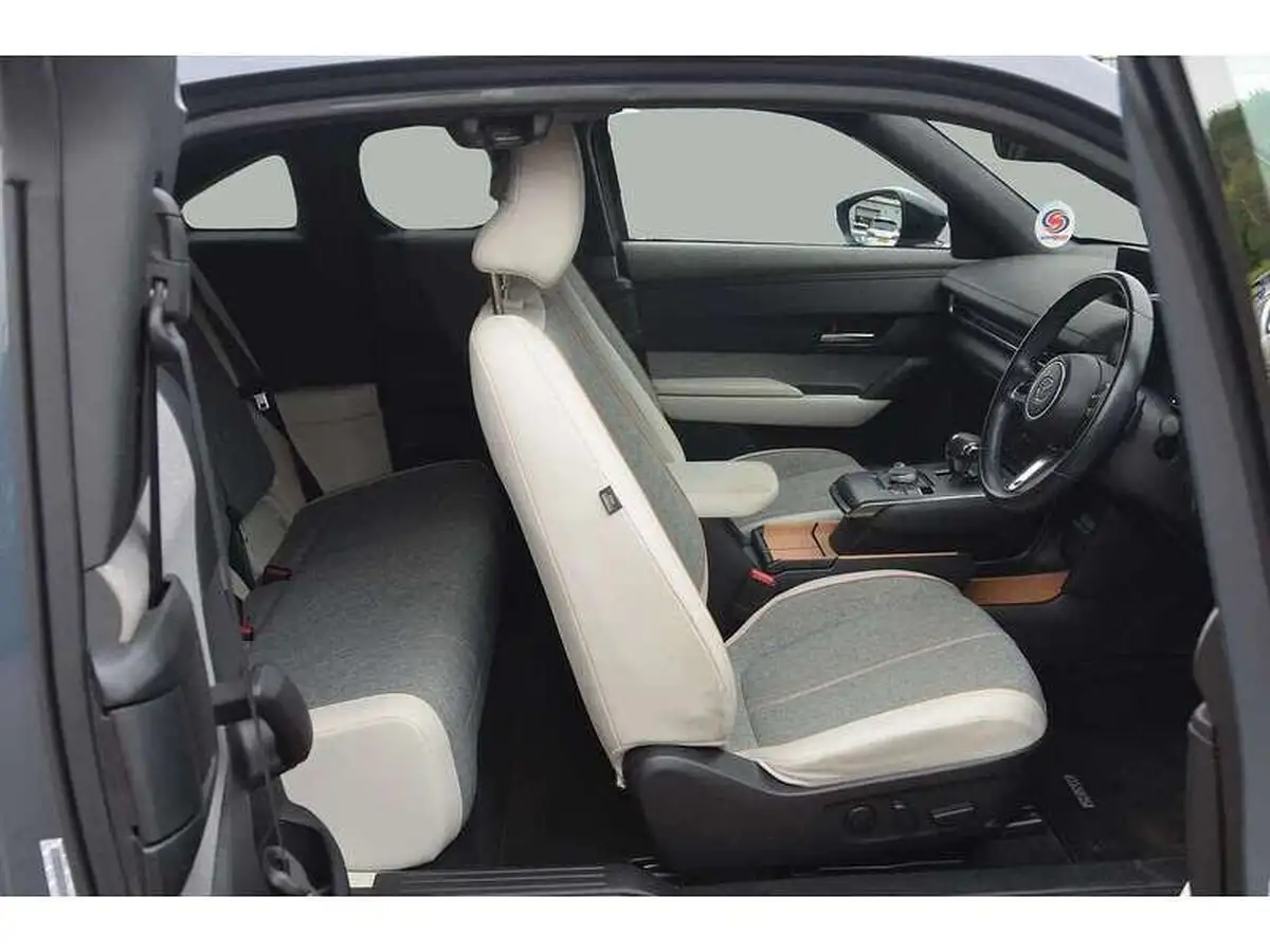 2021-mazda-mx-30-e-first-edition-big-20