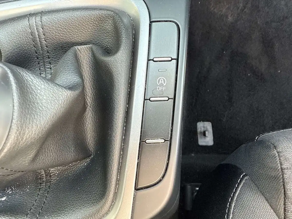 2019-kia-ceed-10-t-gdi-2-eco-hatchback-big-28