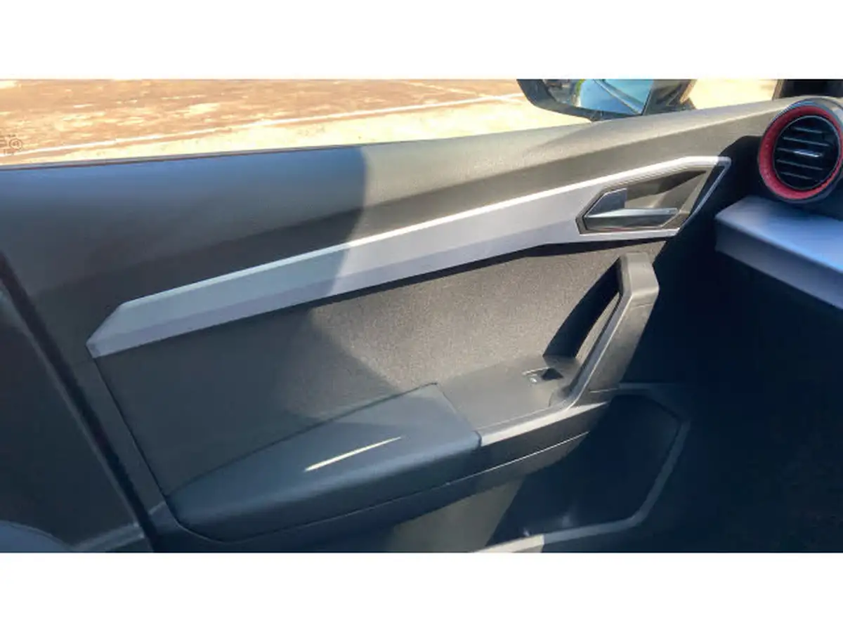 2022-seat-arona-10-tsi-fr-dsg-big-21