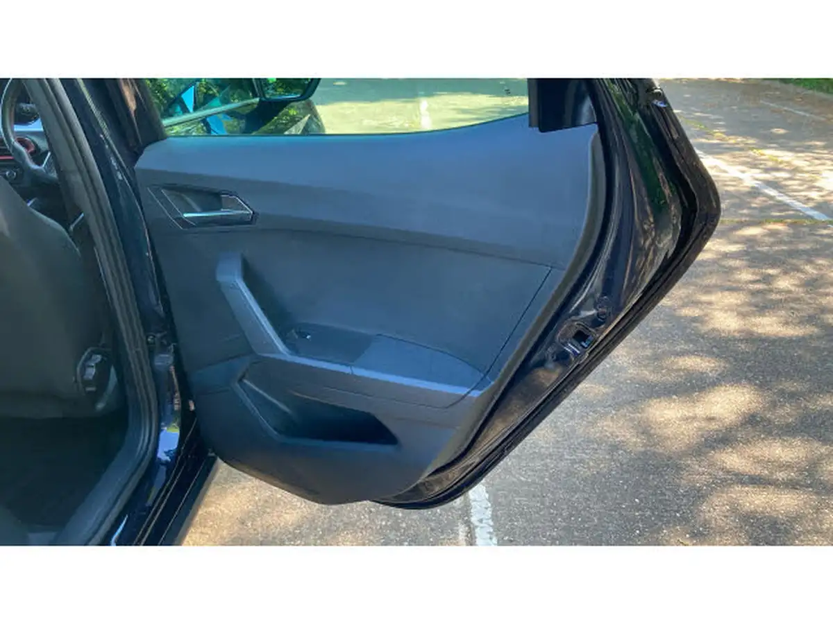 2022-seat-arona-10-tsi-fr-dsg-big-49