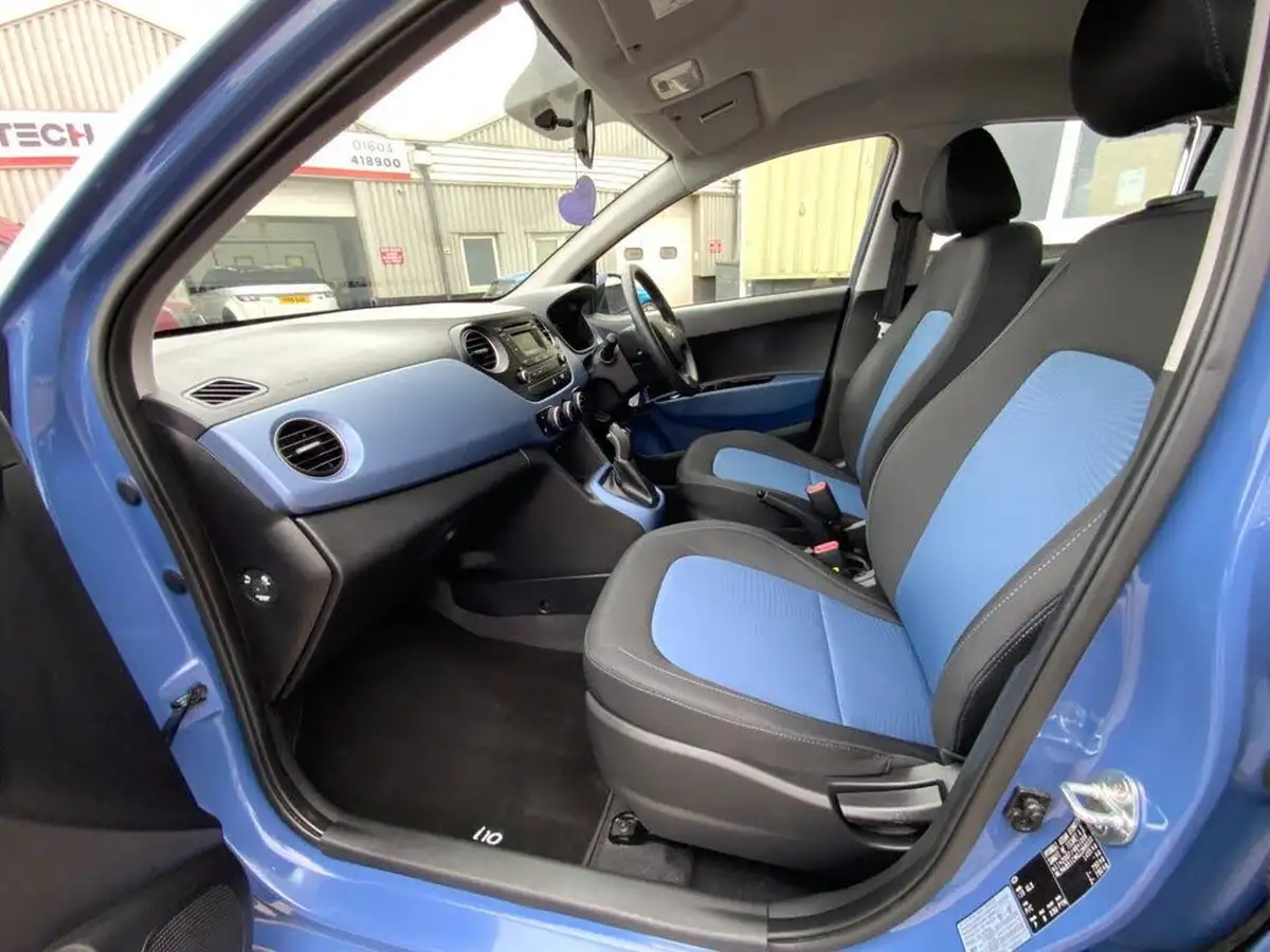2016-hyundai-i10-12-se-auto-big-38