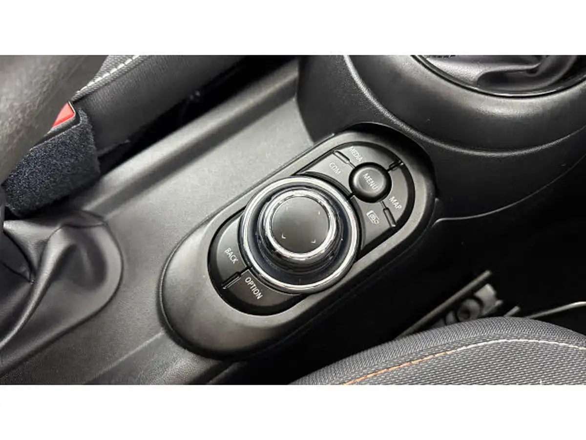 2022-mini-cooper-15-one-classic-5d-big-18