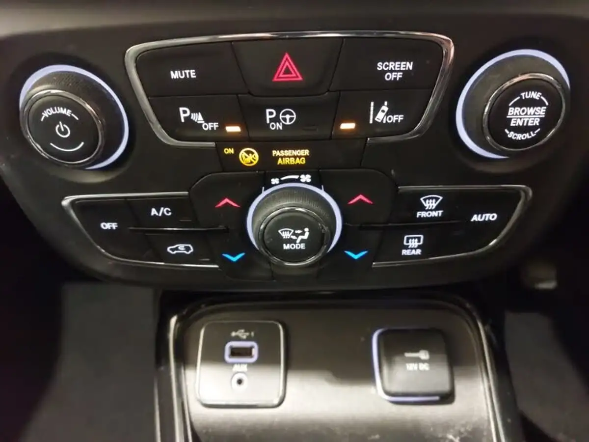 2020-jeep-compass-14-multiair-ii-limited-138bhp-big-12