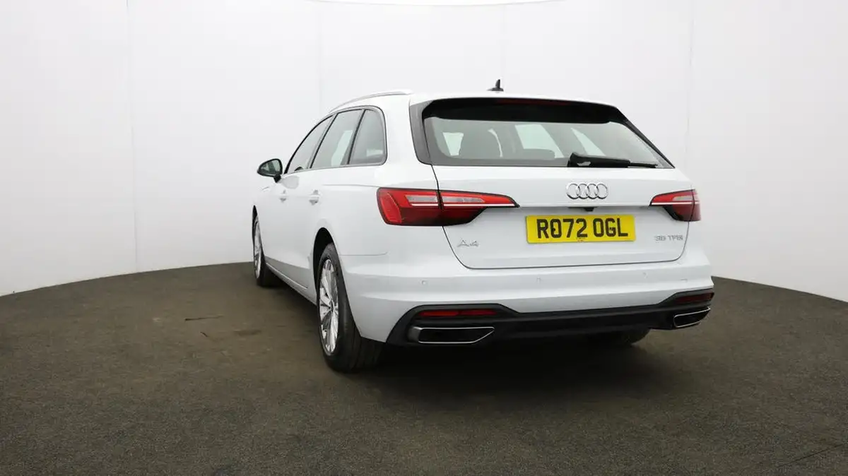 2022-audi-a4-avant-20-35-tfsi-technik-s-tronic-big-9
