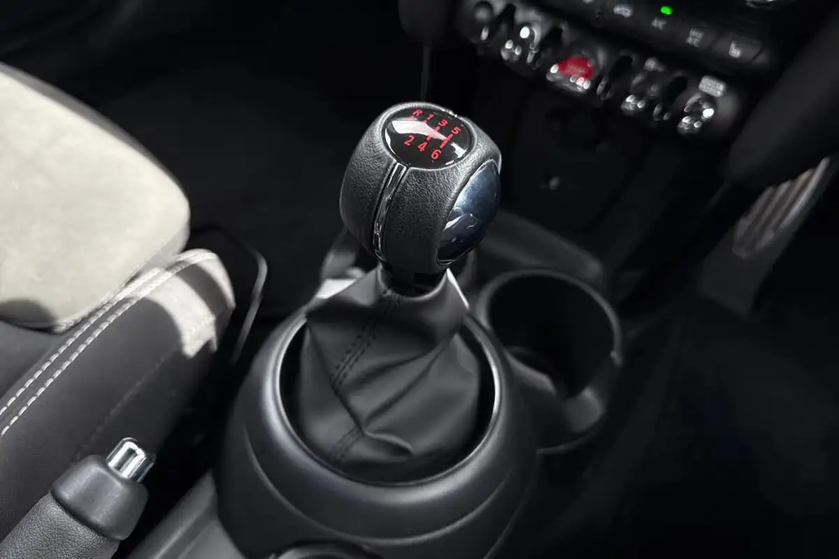 2022-mini-cooper-15-cooper-sport-hatchback-5d-big-22