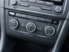 2013-volkswagen-golf-16td-se-bluemotion-tech-cabriolet-2d-small-22
