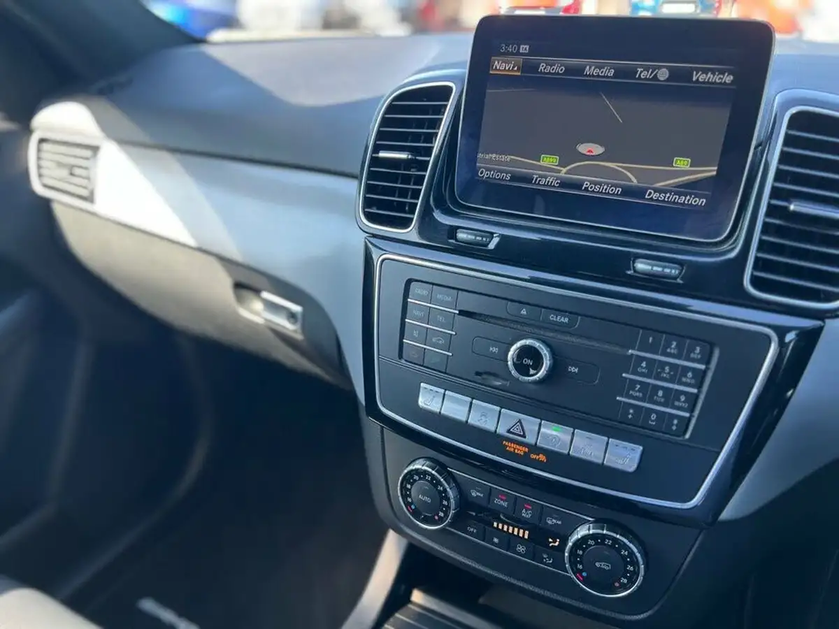 2018-mercedes-benz-gle-class-21d-gle250d-amg-night-edition-big-15