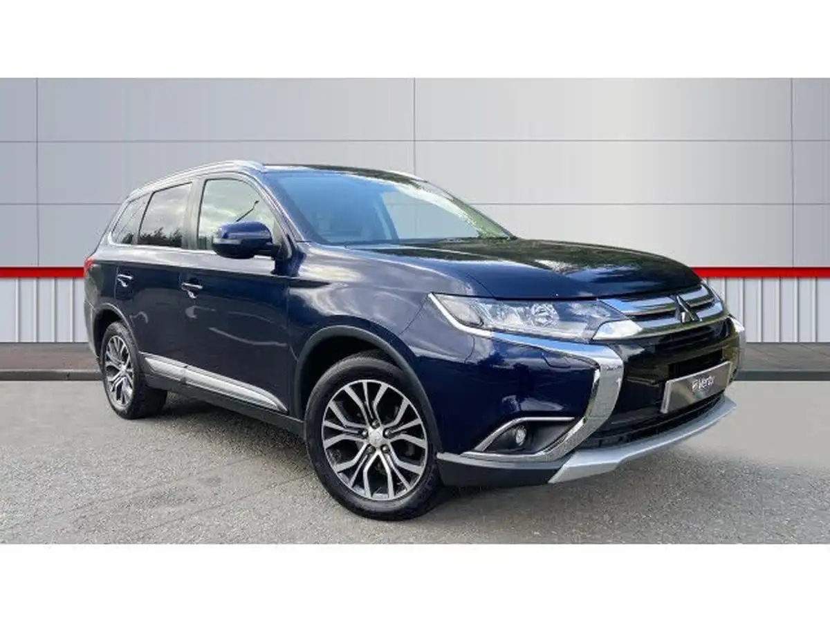 2017-mitsubishi-outlander-22di-d-4-big-0