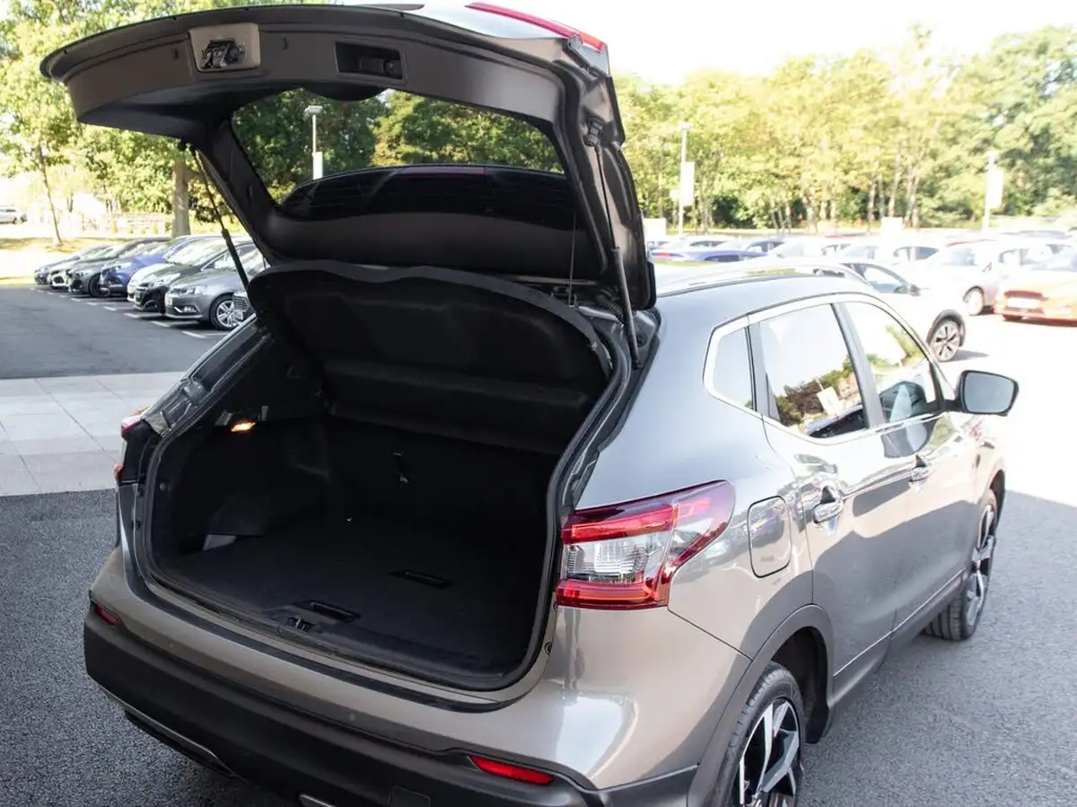 2019-nissan-qashqai-13-dig-t-tekna-140ps-big-36