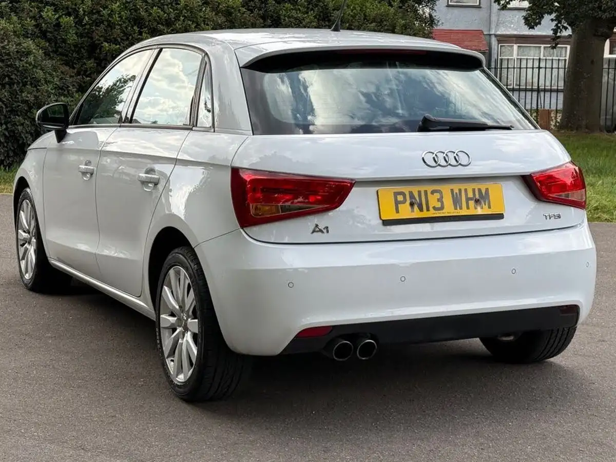 2013-audi-a1-14-tfsi-122ps-sportback-5d-1390cc-s-tronic-big-7