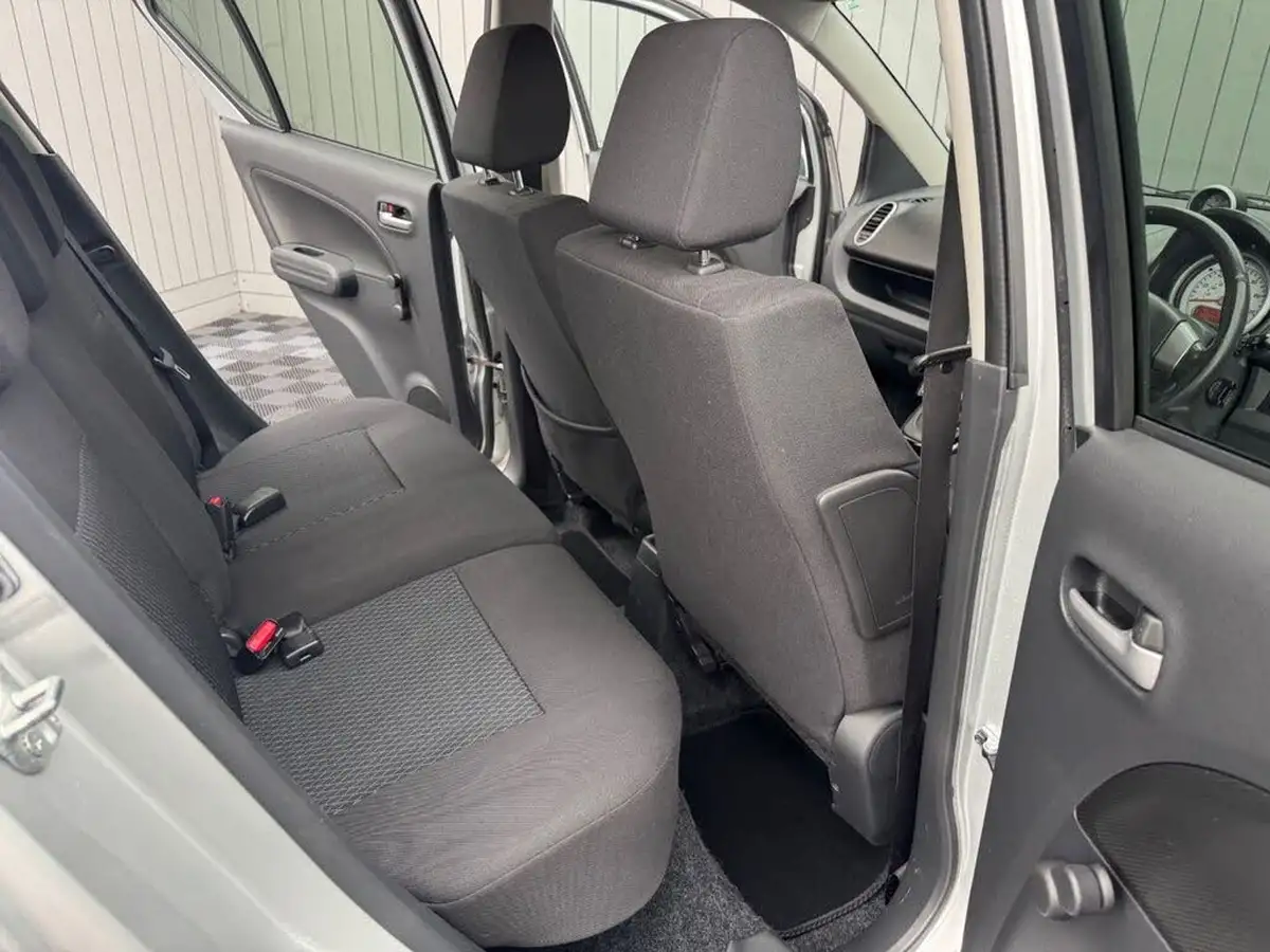 2013-suzuki-splash-12-sz4-auto-big-34