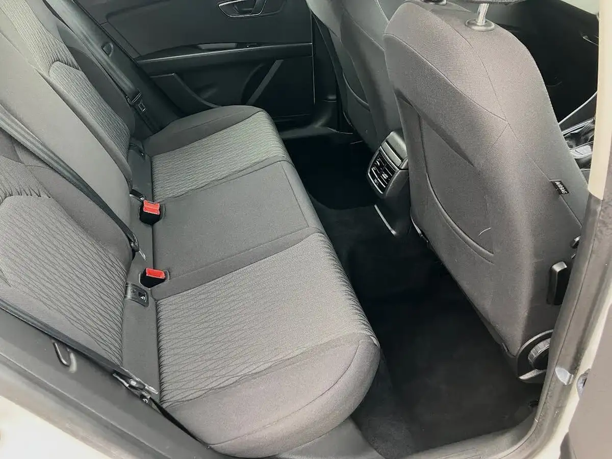 2014-seat-leon-16tdi-se-tech-pack-105ps-ss-hatchback-5d-dsg-big-25