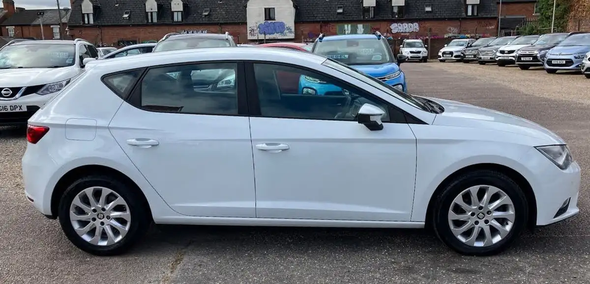 2014-seat-leon-16tdi-se-tech-pack-105ps-ss-hatchback-5d-dsg-big-1