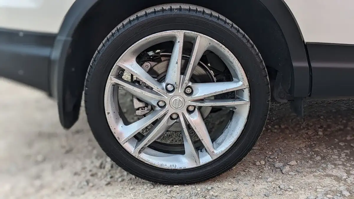 2014-nissan-qashqai-12-acenta-premium-big-9